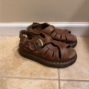 dr. martens vintage platform fisherman sandals